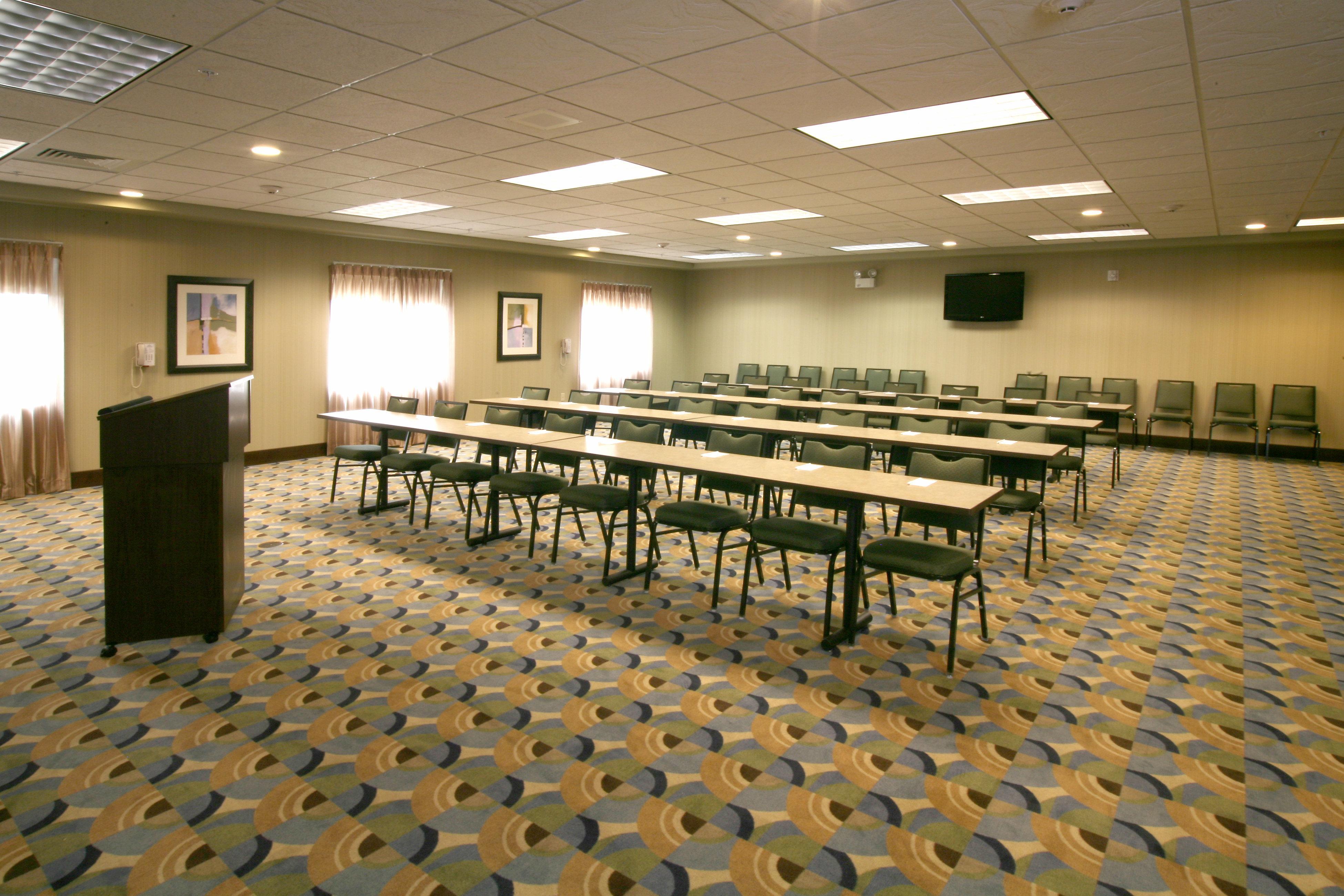 Holiday Inn Express & Suites Madison-Verona By Ihg Exterior foto